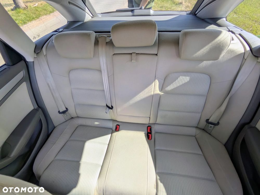 Audi A4 Avant 1.8T - 13
