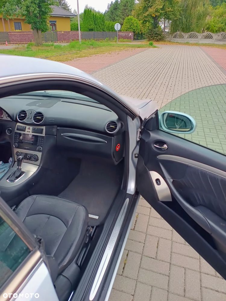 Mercedes-Benz CLK - 15