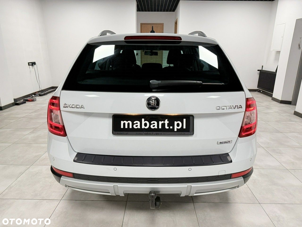 Skoda Octavia Combi 2.0 TDI 4x4 DSG Scout - 5