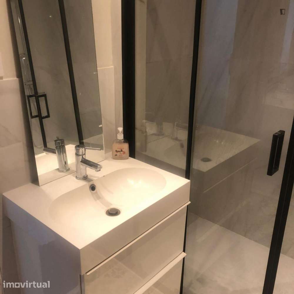 Quarto - localizado em Alvalade Lisbon - Grande imagem: 2/34