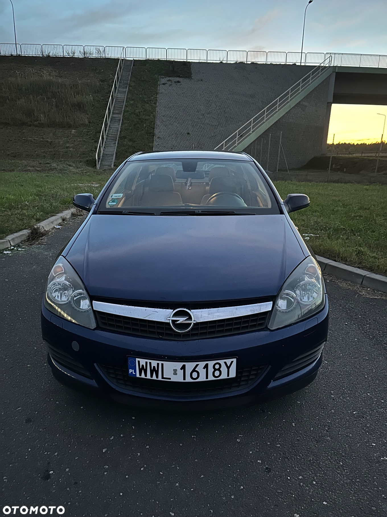Opel Astra GTC 1.6 - 3
