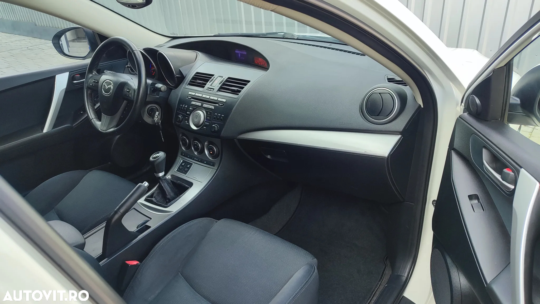 Mazda 3 1.6 MZR High-Line - 6
