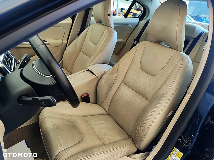 Volvo S60 2.5 T5 - 23