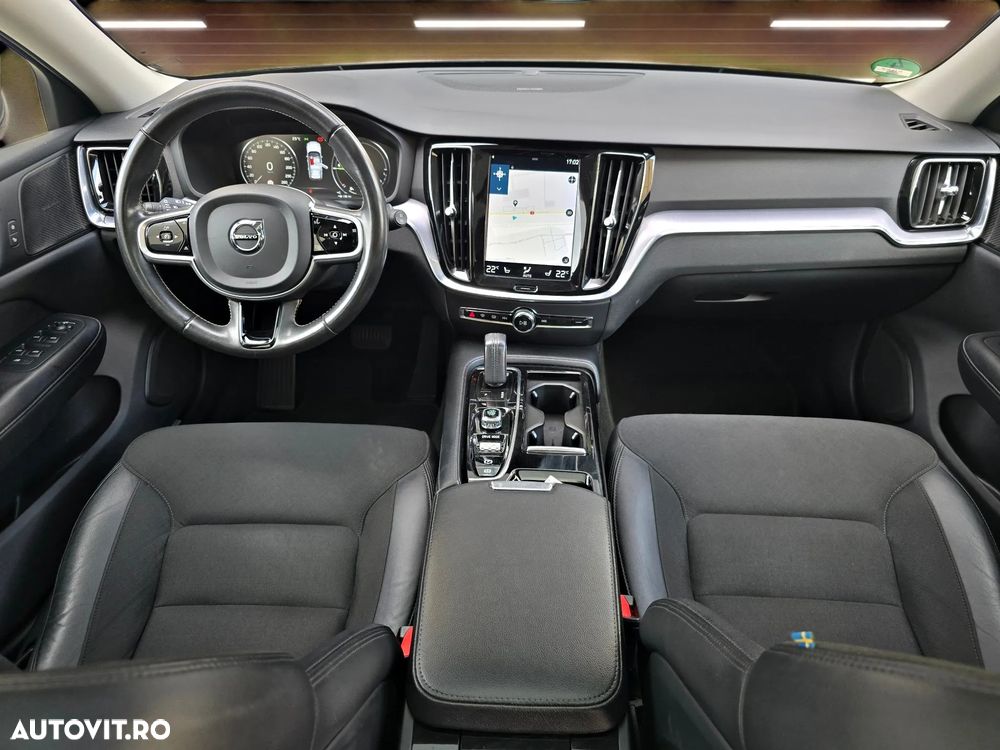 Volvo V60 T6 AWD Twin Engine Geartronic Momentum Pro - 10