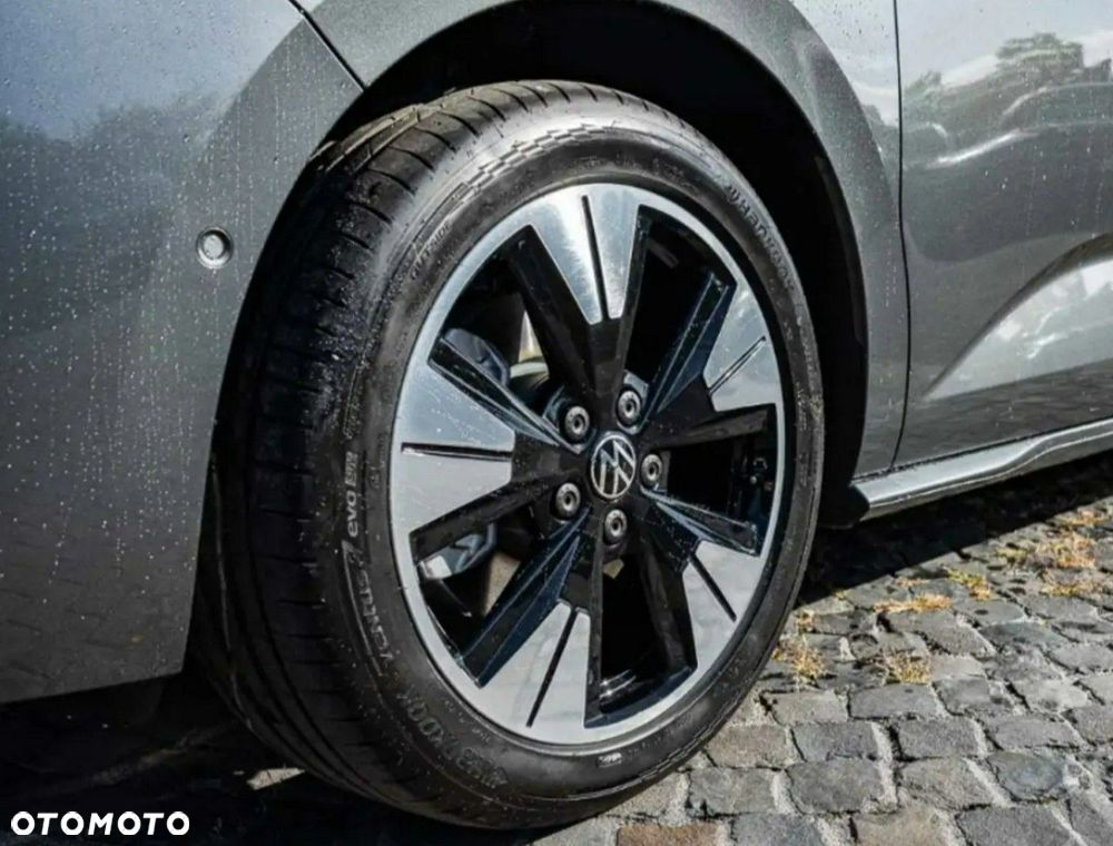 Volkswagen Multivan - 5