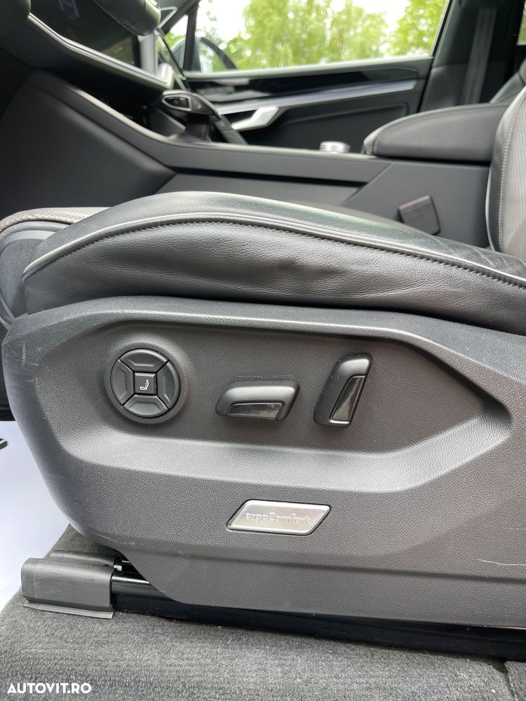 Volkswagen Touareg V6 TDI R-Style - 29
