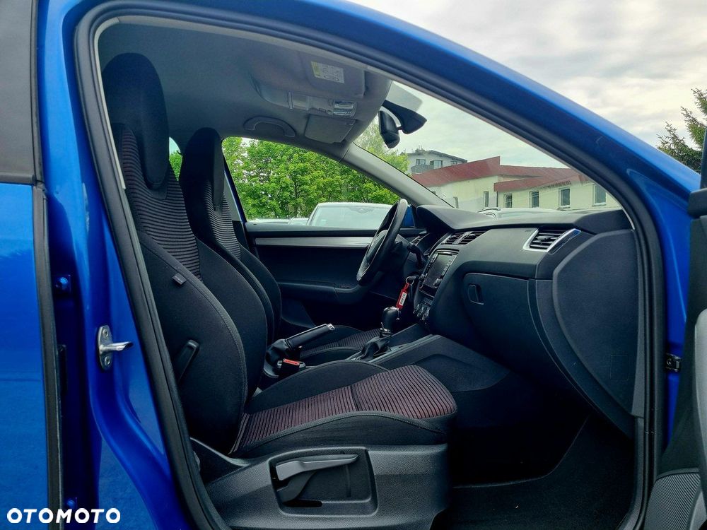 Skoda Octavia 2.0 TDI DSG Tour - 11