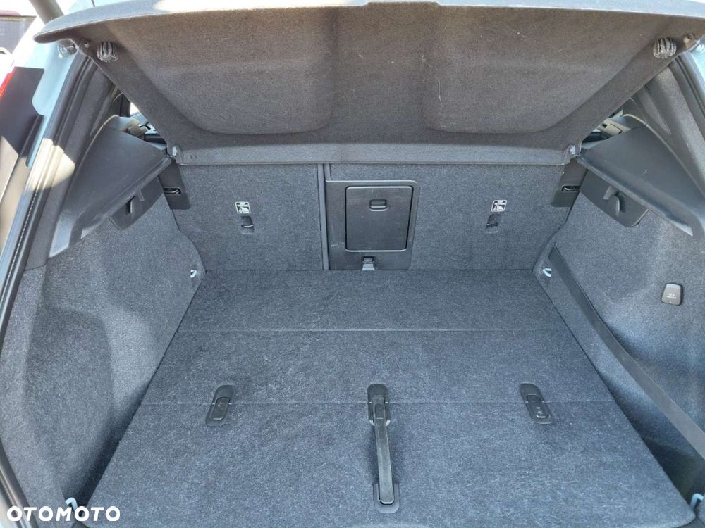 Volvo XC 40 - 27
