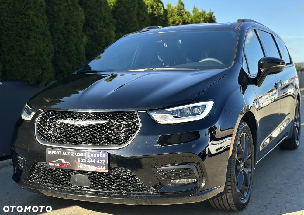 Chrysler Pacifica 2025 photo 3