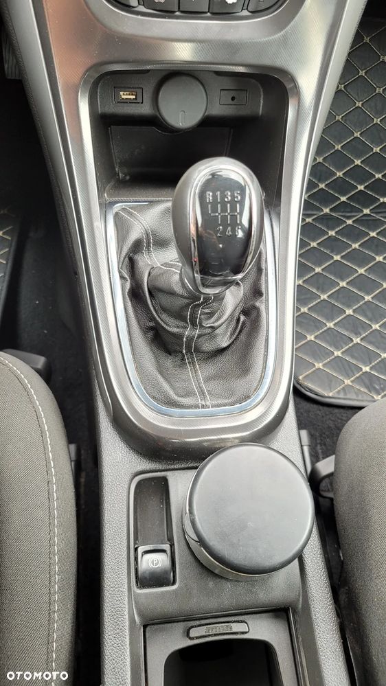 Opel Astra 1.4 Turbo - 29