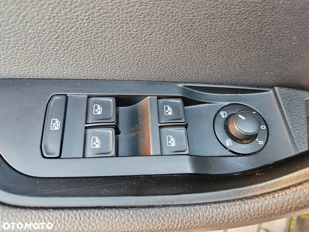 Skoda Superb 2.0 TDI Ambition - 15