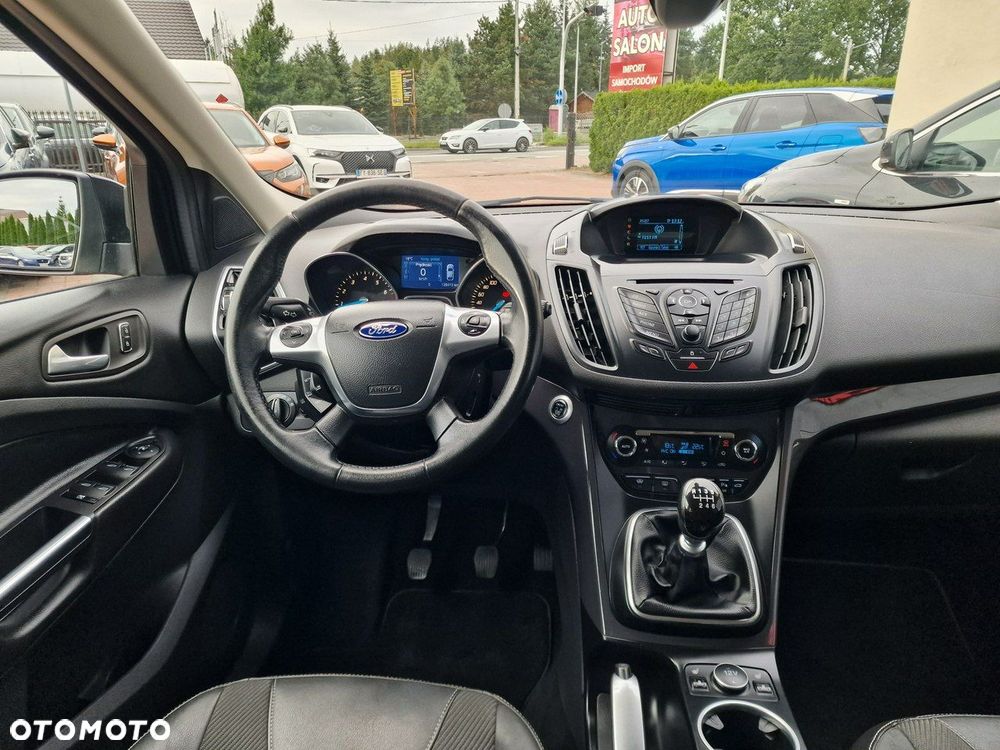 Ford Kuga 1.6 EcoBoost 2x4 Titanium - 20