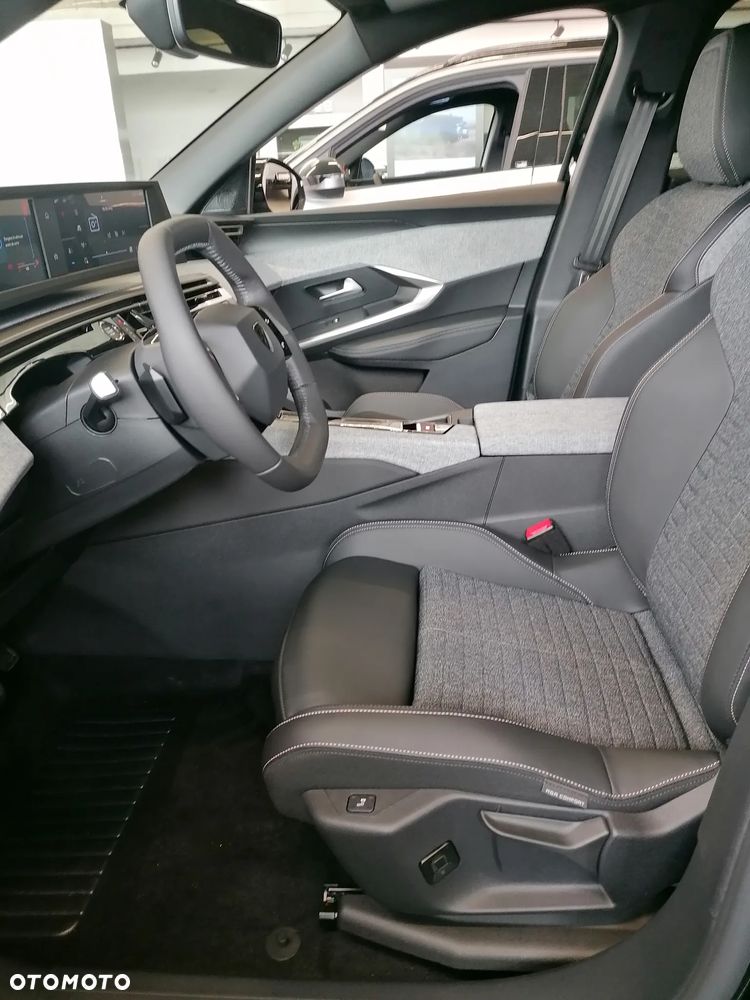 Peugeot 3008 1.2 PureTech mHEV Allure e-DCS6 - 6