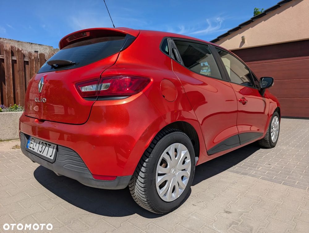 Renault Clio 1.2 16V Zen - 13