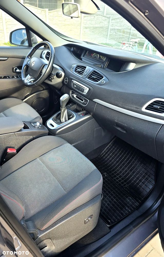 Renault Scenic 1.5 dCi Life EDC - 6