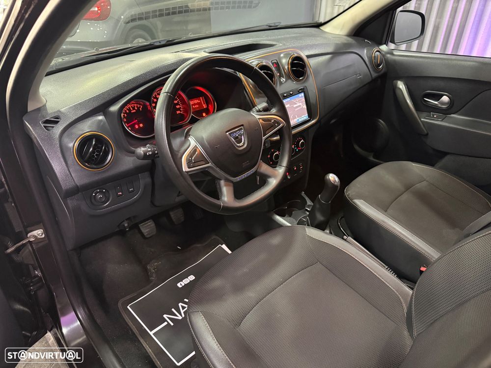 Dacia Sandero 0.9 TCe Stepway - 11