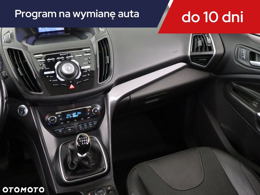 Ford Kuga - 10