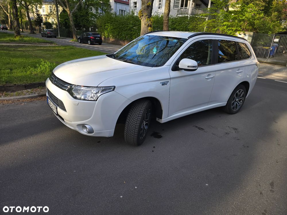 Mitsubishi Outlander 2.0 4WD - 1