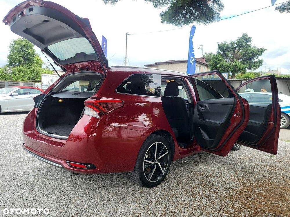 Toyota Auris - 12