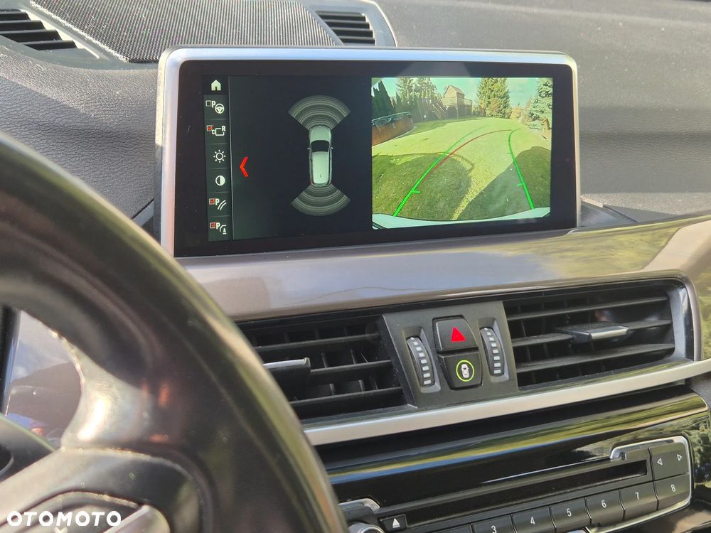 BMW X1 xDrive18d - 12