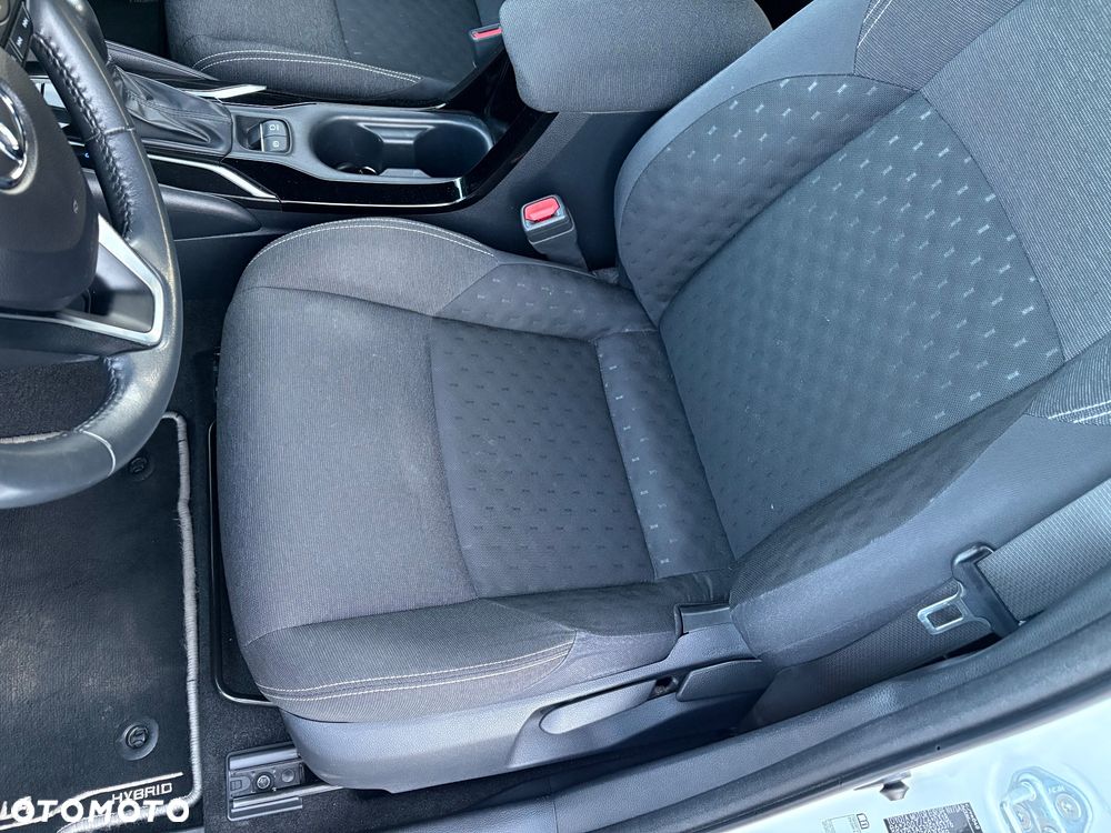 Toyota Corolla 1.8 Hybrid Comfort - 17