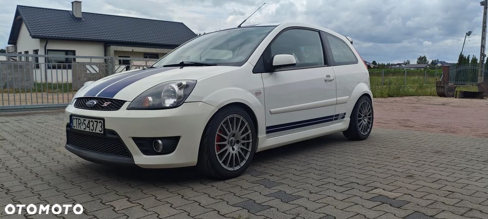 Ford Fiesta - 1
