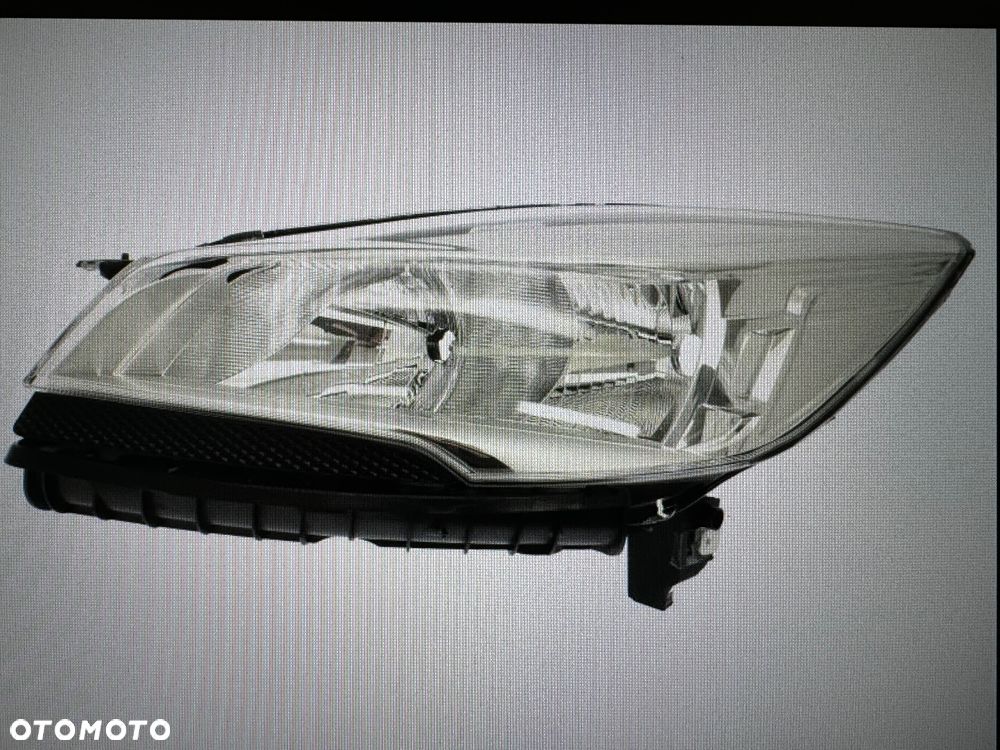 Ford Kuga Escape II 13-  reflektor przód - 2