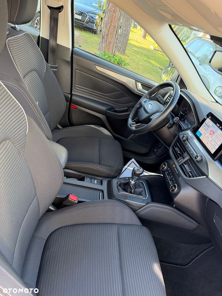 Ford Focus - 21