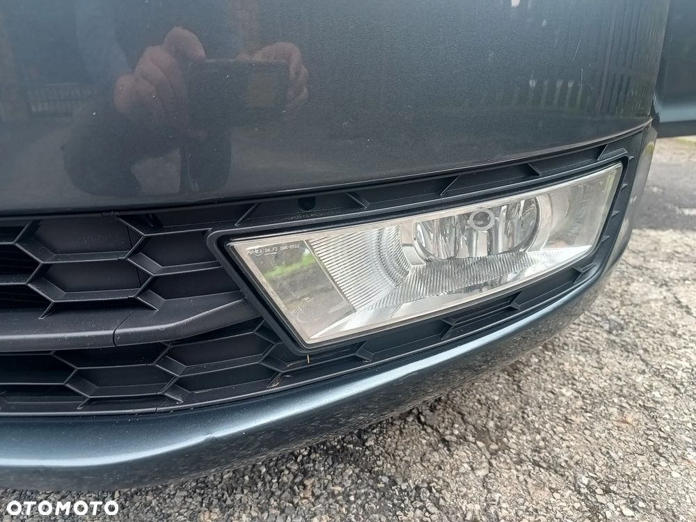 Skoda RAPID 1.2 TSI Ambition - 16