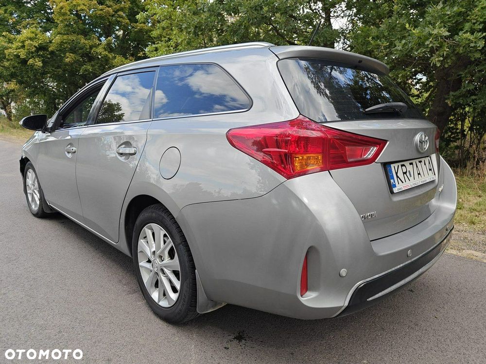 Toyota Auris - 5