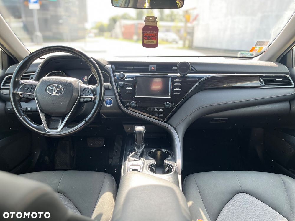 Toyota Camry 2.5 Hybrid Comfort CVT - 16