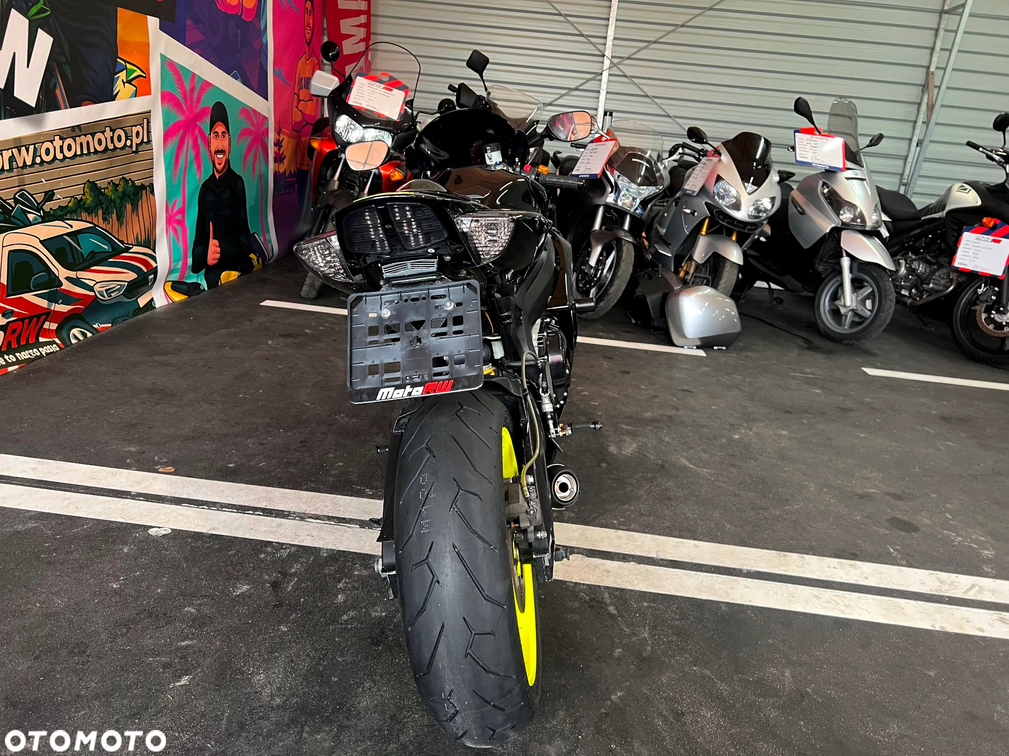 Suzuki GSX-R - 14