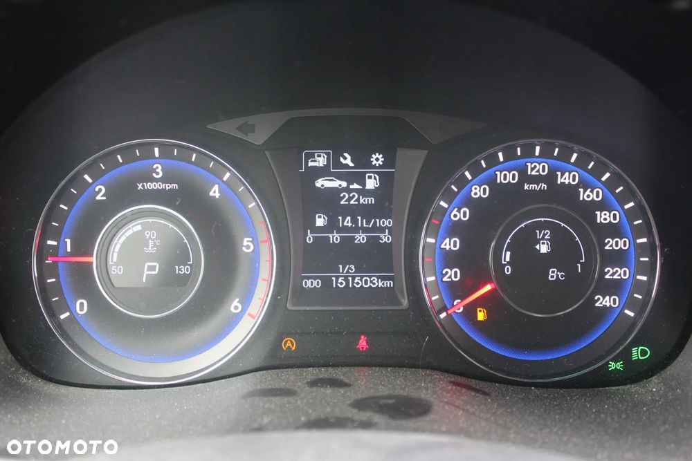 Hyundai i40 Kombi blue 1.7 CRDi DCT Premium - 17