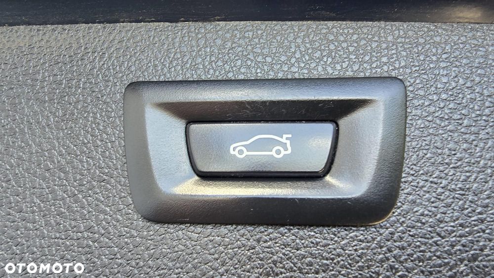 BMW Seria 3 - 32