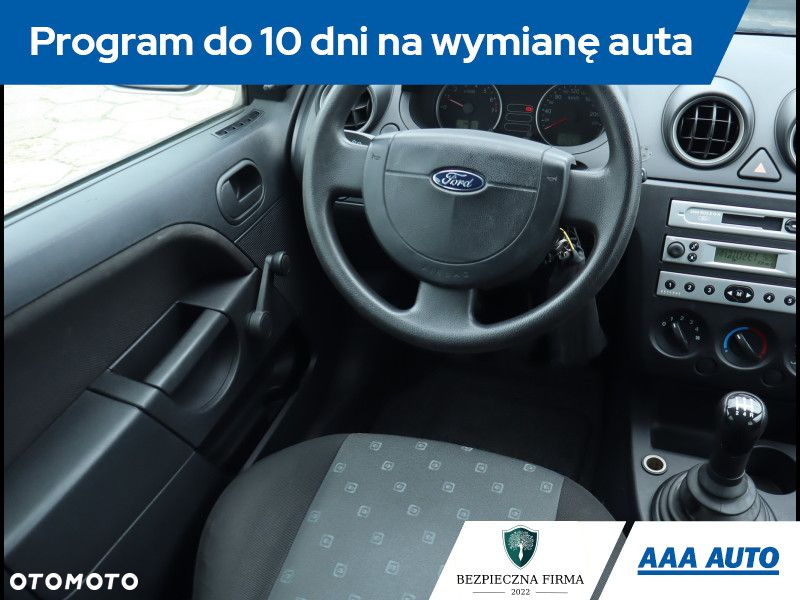 Ford Fiesta - 8