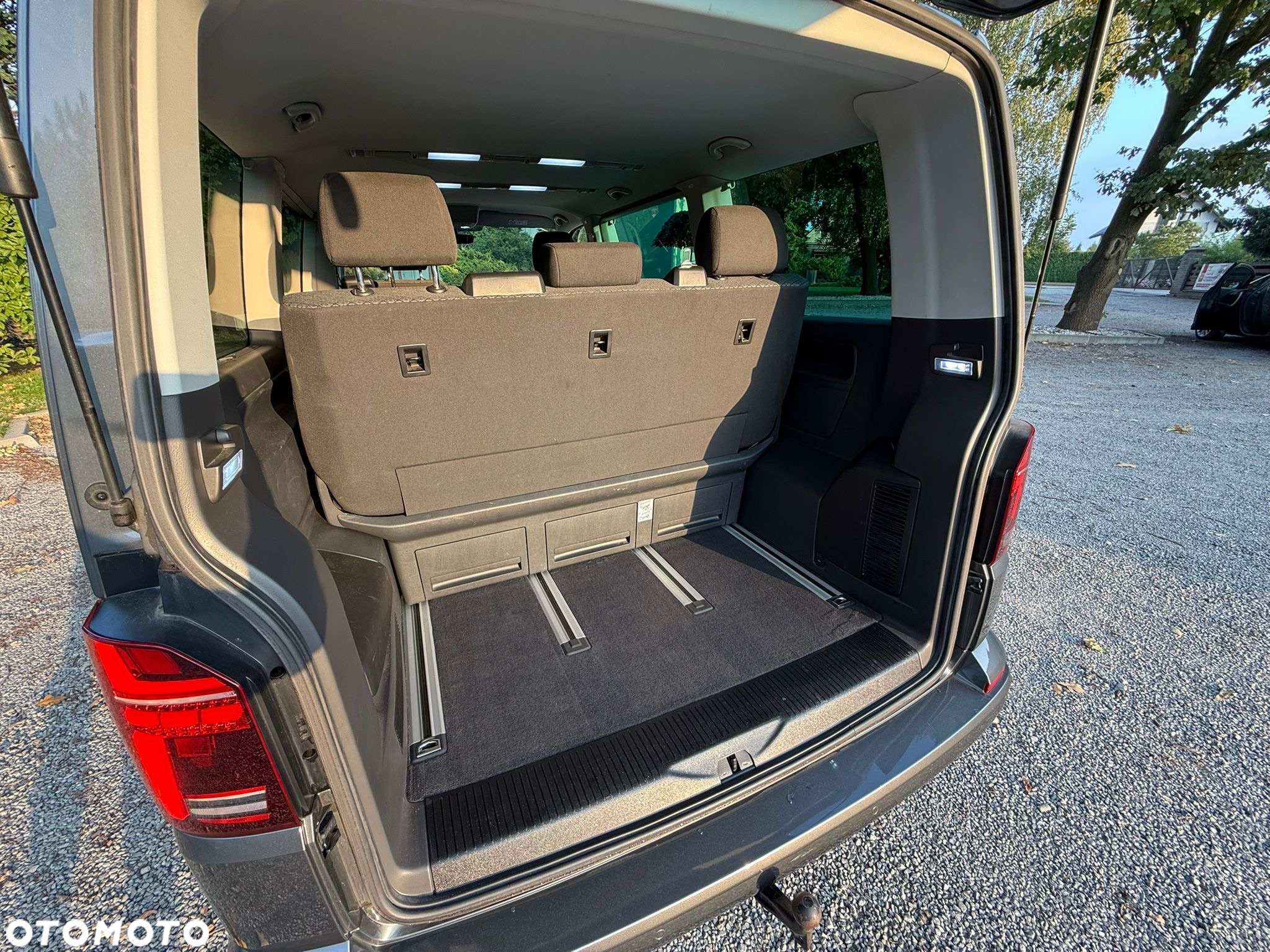 Volkswagen Multivan 6.1 2.0 TDI L1 Trendline DSG - 17
