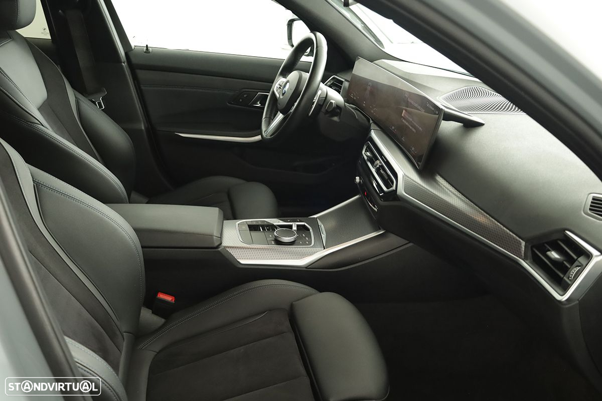 BMW 320 d Touring Pack Desportivo M Auto - 20