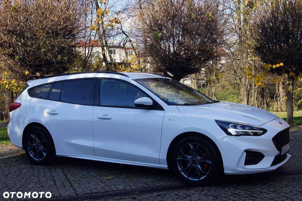 Ford Focus Turnier 1.5 EcoBlue Start-Stopp-System ST-LINE DESIGN - 12