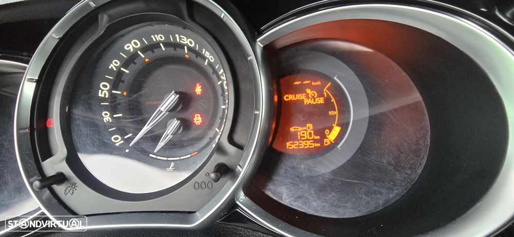 Citroën DS3 1.6 HDi Airdream So Chic - 8