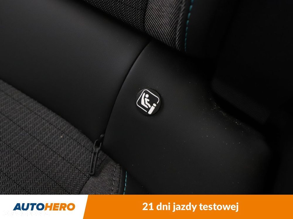 Peugeot 2008 e-2008 Allure Pack - 36