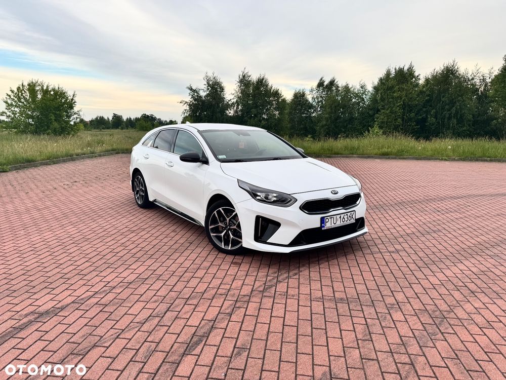 Kia ProCeed - 10