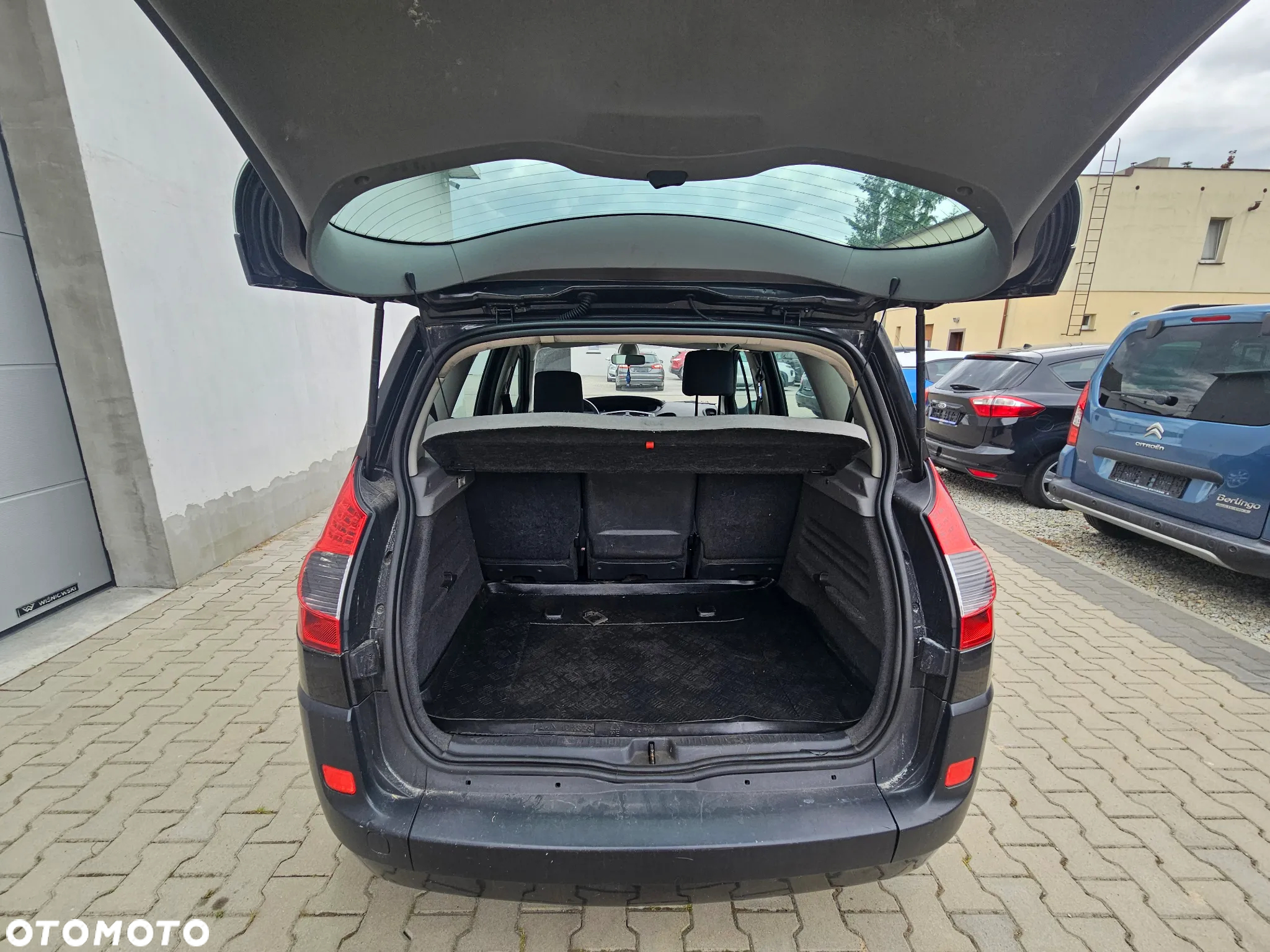 Renault Scenic 1.6 16V 110 Expression - 8