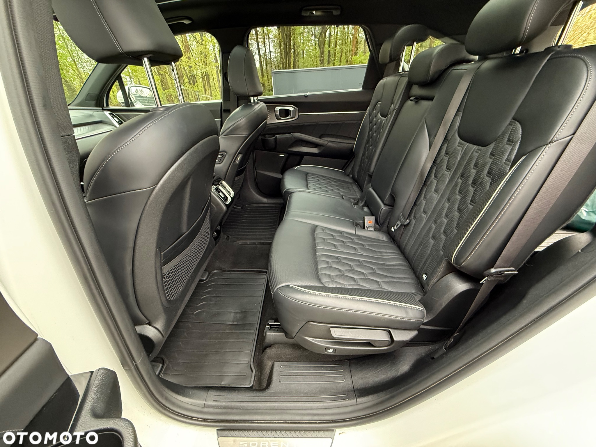 Kia Sorento - 24