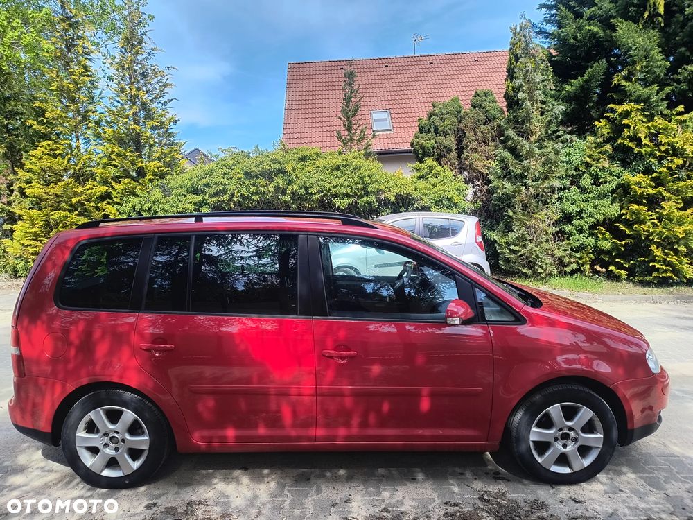 Volkswagen Touran - 2