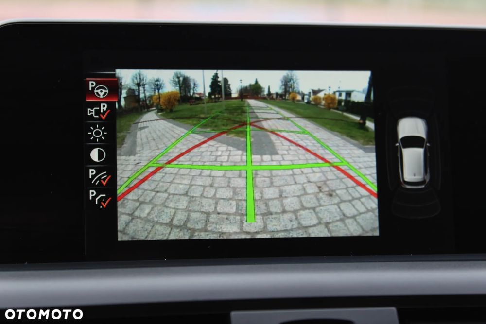 BMW Seria 1 120d xDrive M Sport - 15