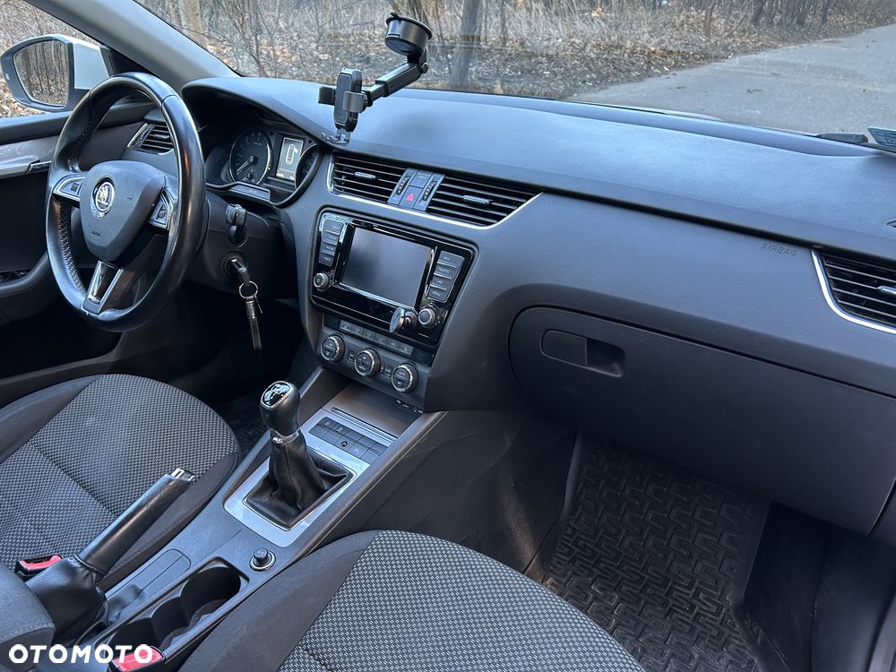Skoda Octavia 1.6 TDI Ambition - 8