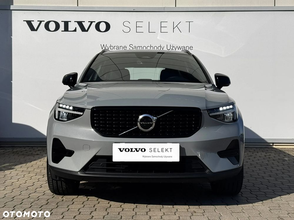2025 Volvo XC 40 B3 Plus Dark, photograph 6