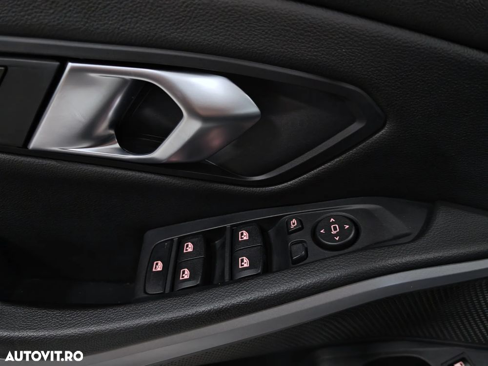 BMW Seria 3 330e Aut. Advantage - 13