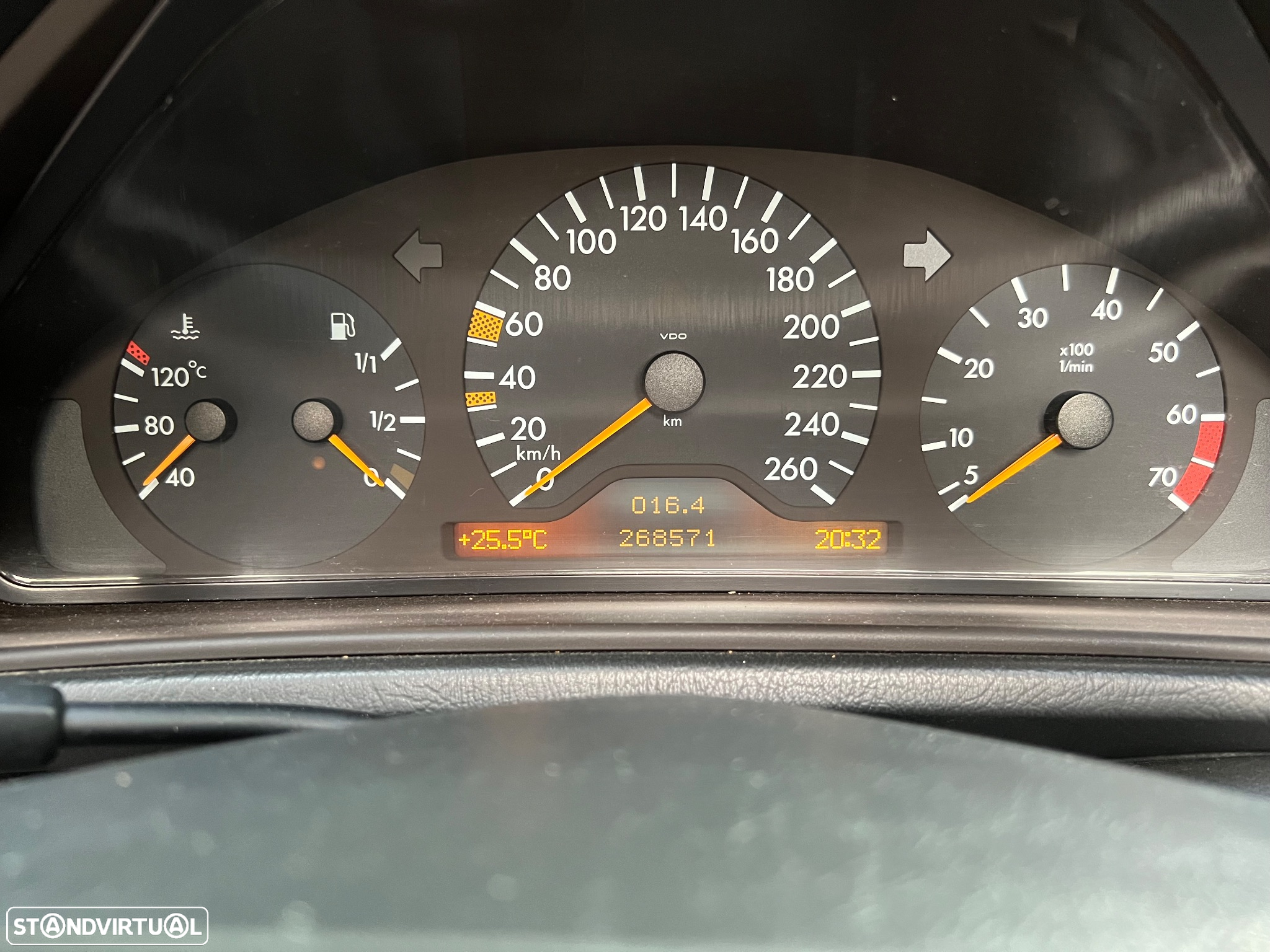 Mercedes-Benz CLK 320 Elegance - 10