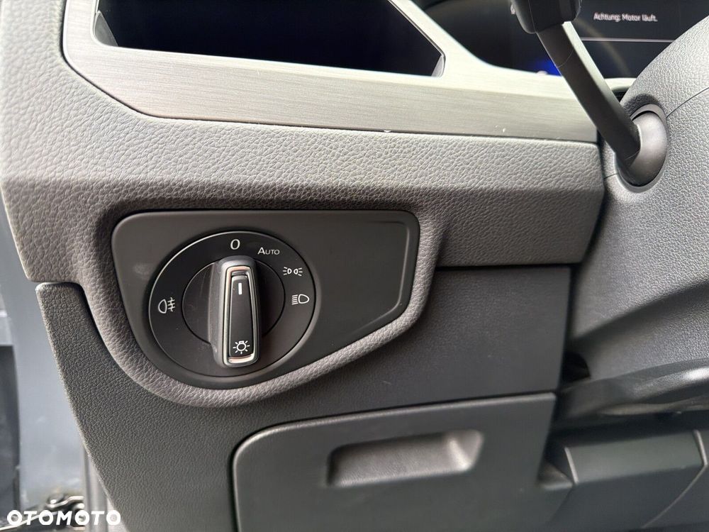 Volkswagen Touran 2.0 TDI BMT Comfortline DSG - 23